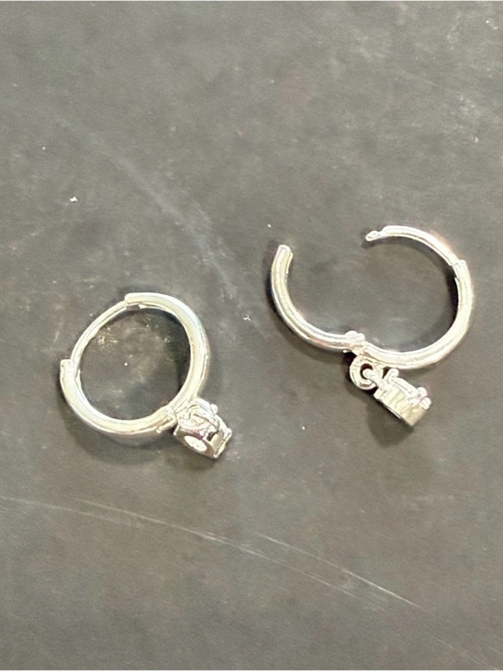NWOT Set of Four Pairs of Small Silver Earrings Original Packaging & Box - Picture 6 of 12